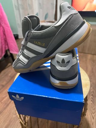 Zapatillas Adidas Gazelle Talla 41 1/3 Hombre