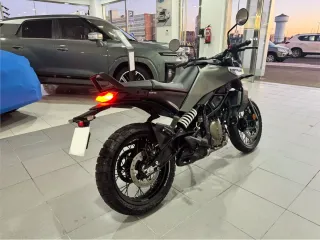 Husqvarna Svartpilen 2025