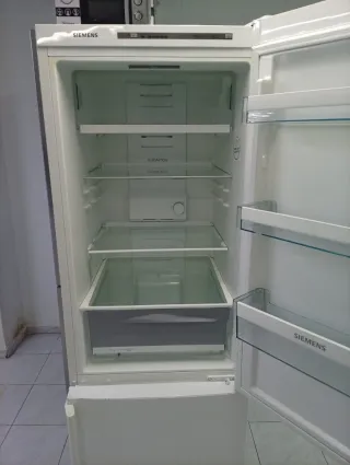 NEVERA MARCA SIEMENS