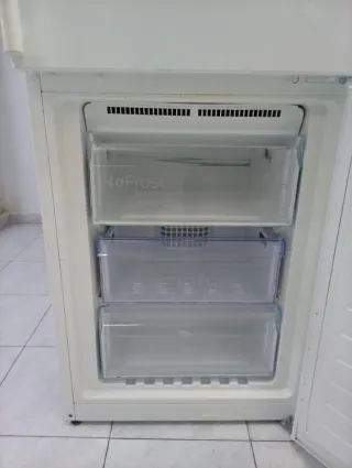 NEVERA MARCA SIEMENS