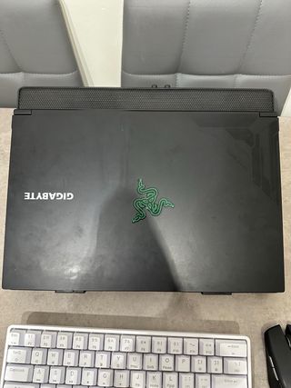 Portátil Gaming RTX 4060 i5 16GB 120Hz + Pack