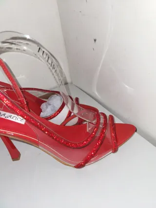 M115 Scarpe rosse con tacco e glitter