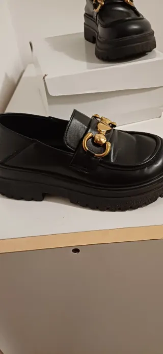 Mocassini Shein n.35 neri con fibbia oro