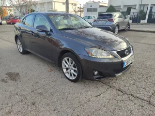 Lexus IS 2011