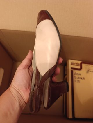 Zapatos de tacón de piel bicolor