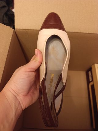 Zapatos de tacón de piel bicolor