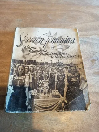 Libro Sección Femenina FET y de las JONS