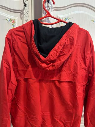 Cortavientos Carhartt Rojo