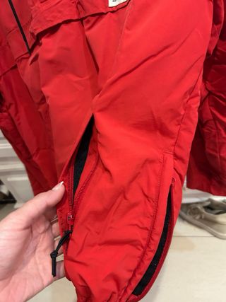 Cortavientos Carhartt Rojo