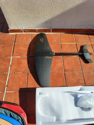 Tabla Foil y Wingfoil con Fundas