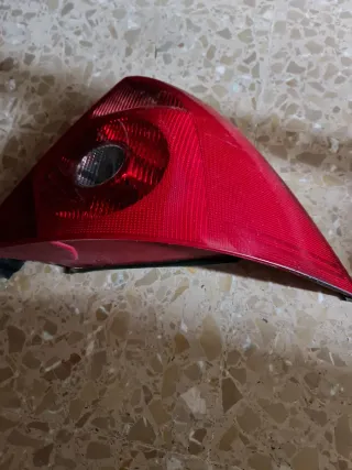 Pilotos Traseros Ford Mondeo