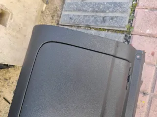 Guantera VW Golf 6 2010