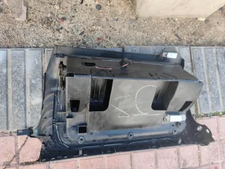 Guantera VW Golf 6 2010