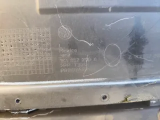 Guantera VW Golf 6 2010