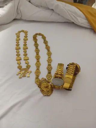 Cadena bañada en oro con colgante 777