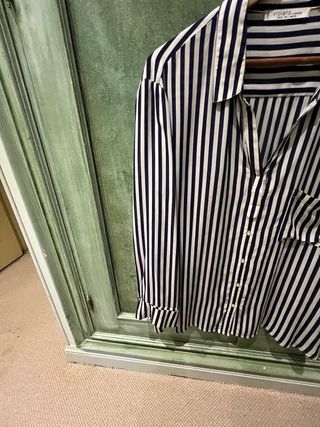 Blusa Violeta by Mango Rayas Talla L