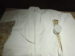 Kimono Karate Blanco Niños Talla 10 años