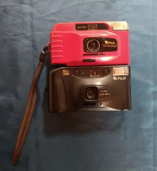 Lotto 2 Fotocamere Analogiche Fuji DL-80 e Fuji DL