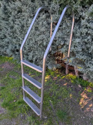 Escalera Piscina Acero Inox 4 Peldaños