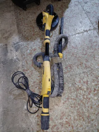 Lijadora de pared con aspiración