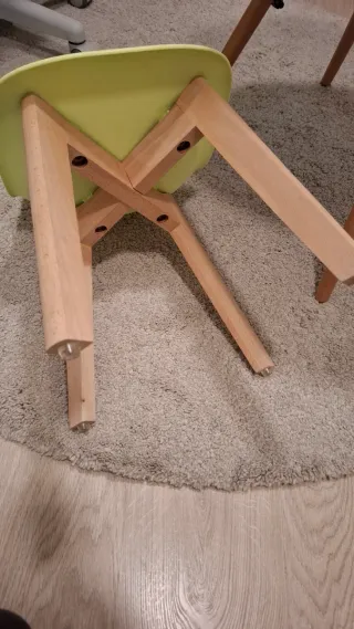 Mesa y 2 Sillas Infantiles