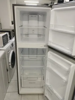 NEVERA Daewoo plateada