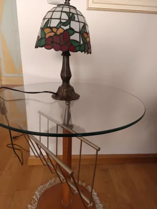 Mesilla cristal y metal