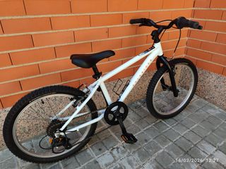 Bicicleta infantil 20" Rockrider
