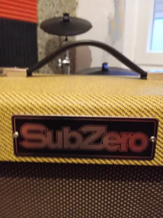 Amplificador Bajo SubZero V35B