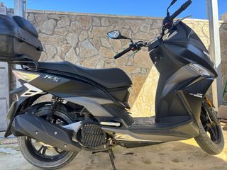 Moto Scooter Negra Automática Sym jet 14 125cc