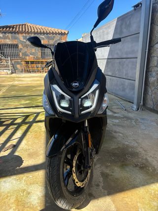 Moto Scooter Negra Automática Sym jet 14 125cc