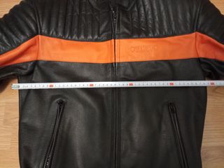 Chaqueta de piel para moto