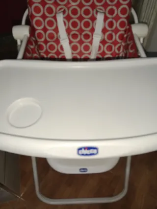 Trona Chicco Pocket Lunch Roja