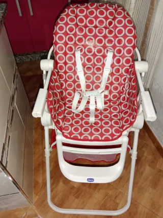 Trona Chicco Pocket Lunch Roja