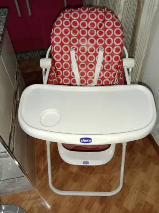 Trona Chicco Pocket Lunch Roja