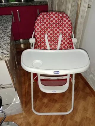 Trona Chicco Pocket Lunch Roja