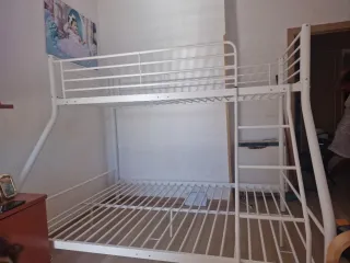 Litera metálica blanca