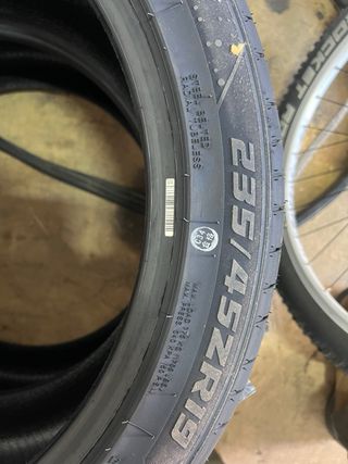 Neumático LANVIGATOR 235/45ZR19 99W XL CATCHPOWER