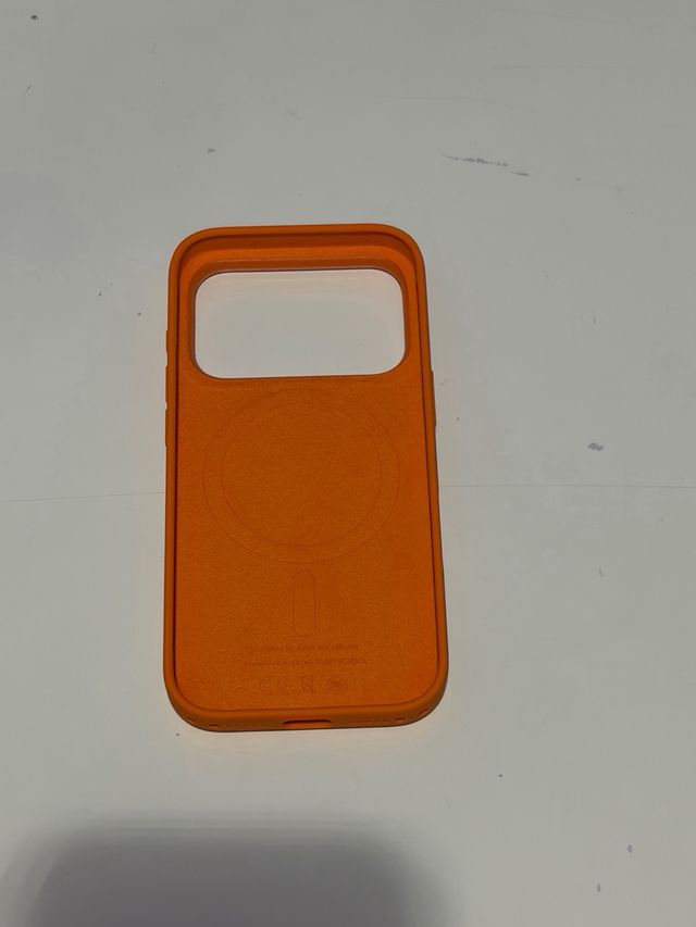 Funda iPhone 15 Pro Naranja Apple silicona