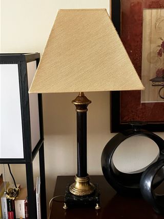 Lámpara de mesa elegante