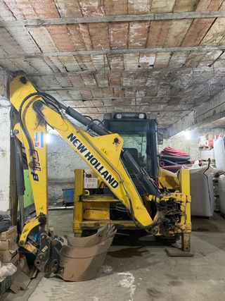 Retroexcavadora New Holland 1104PT 1.589Horas