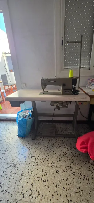Maquina de coser recta brother industrial