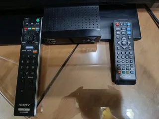 Televisión Sony Bravia + Decodificador