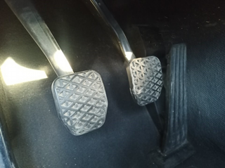 PEDAL EMBRAGUE BMW SERIE 1 BERLINA (E81/E87) N43B