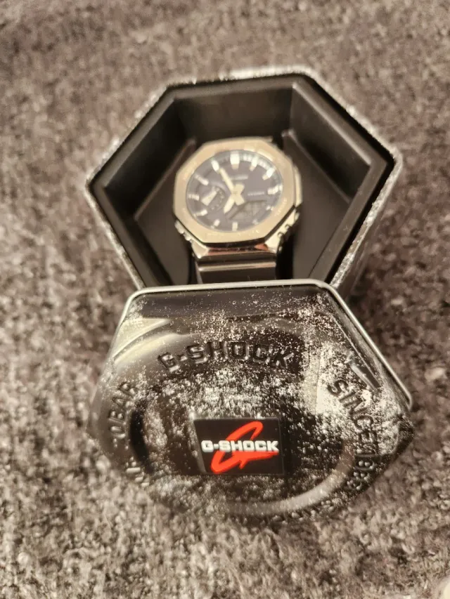 Reloj G-Shock GM-2110D-8AER 39-42mm