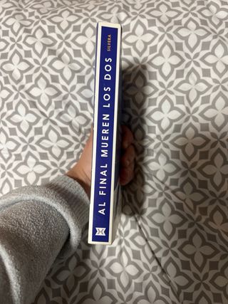 Al final mueren los dos