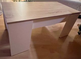 Mesa centro elevable Ikea madera y blanco