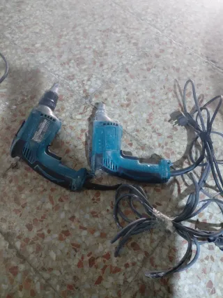 2 Taladro Makita 4000