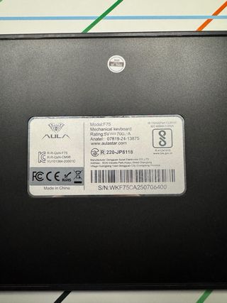 Teclado Mecánico Aula 75 Retroiluminado