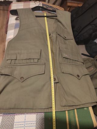 Chalecos de caza con diferentes bolsillos